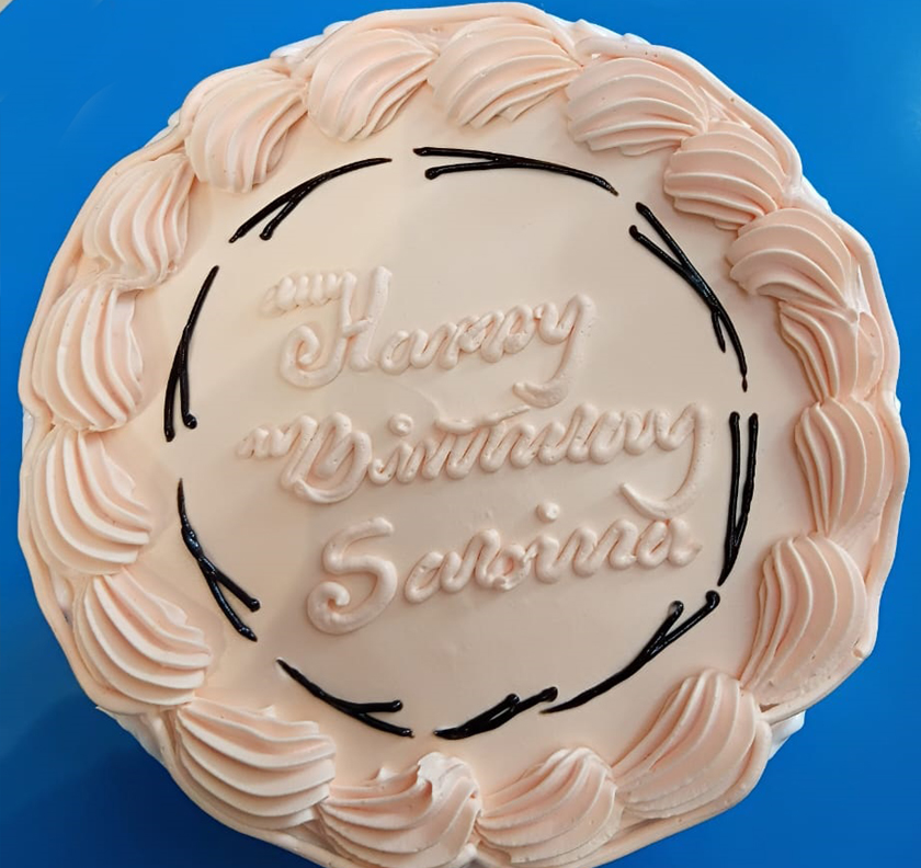 Vanilla Classic Design Cake