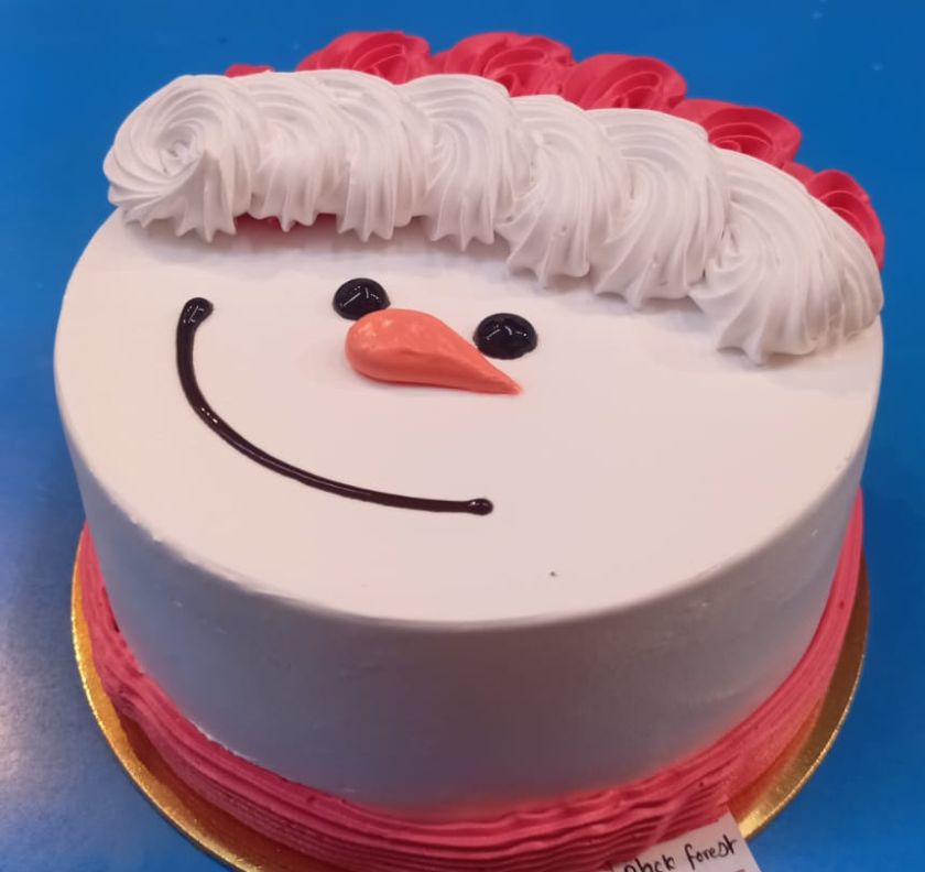 White Forest Cake Half Pound