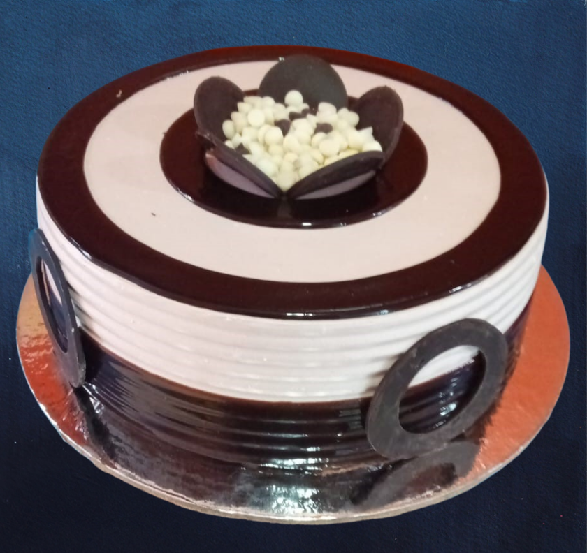 Chocolate bloom cake