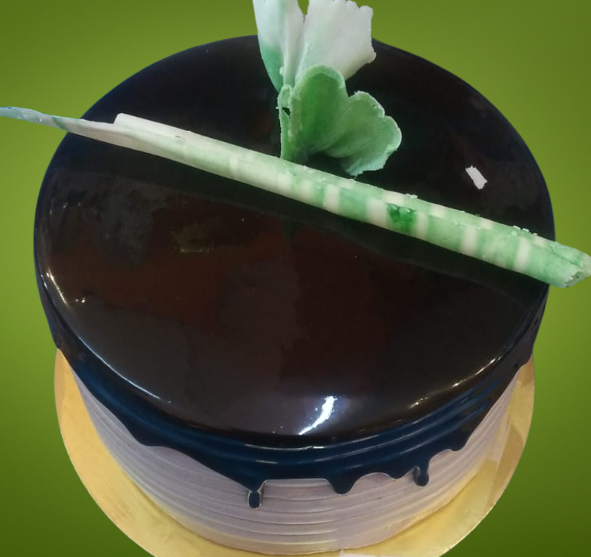 Eggless Chocolate Cake Half Pound